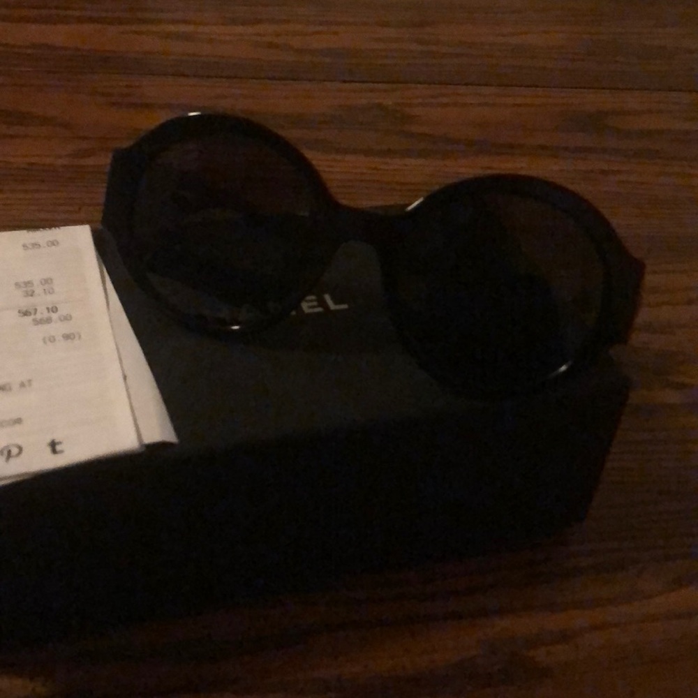Chanel Unisex Sunglasses 100% Authentic - Picture 7 of 8